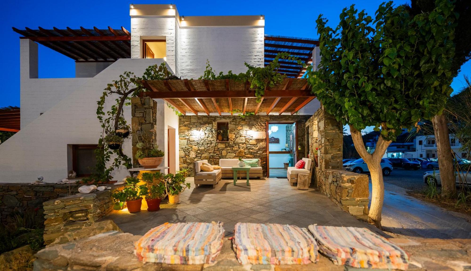 Ligaries Kini Exterior foto