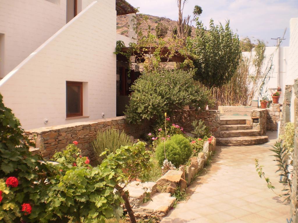 Ligaries Kini Exterior foto