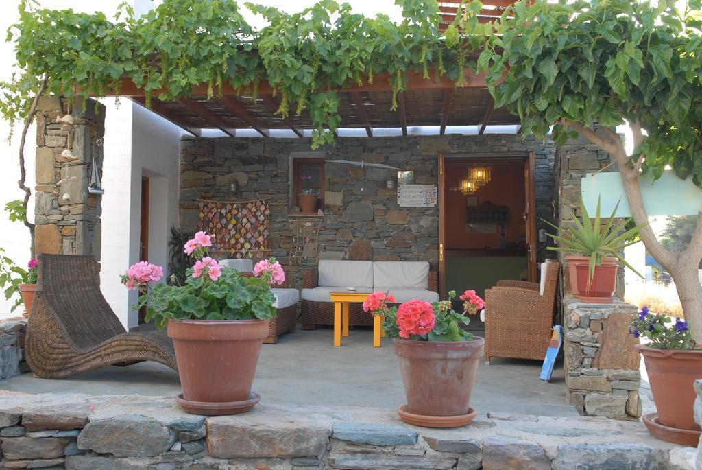 Ligaries Kini Exterior foto