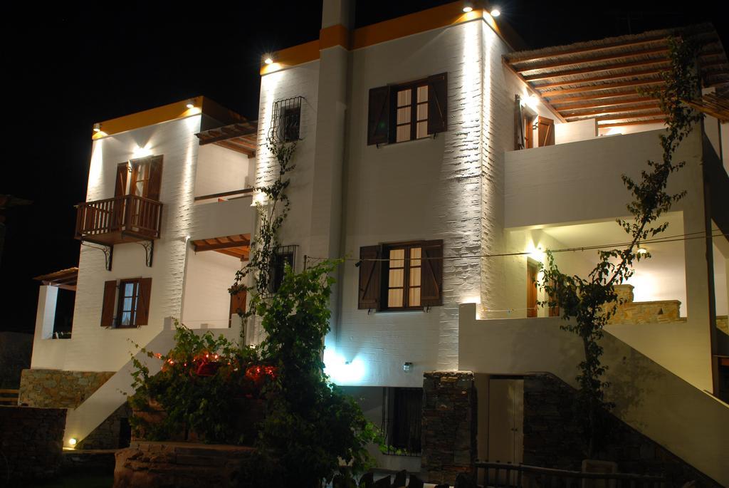 Ligaries Kini Exterior foto