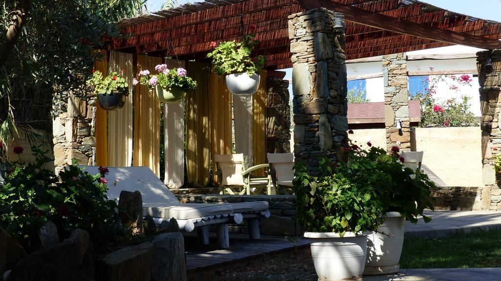 Ligaries Kini Exterior foto
