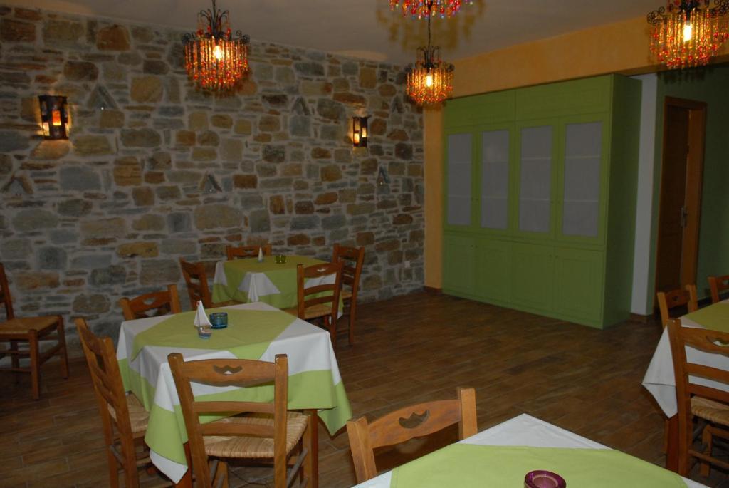 Ligaries Kini Exterior foto